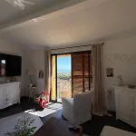 Maison De Village Avec Vue Magnifique 別荘 カーニュ・シュル・メール
